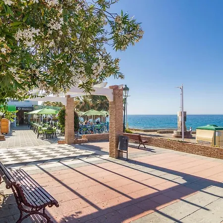Cozy With Pool In A/a Nerja